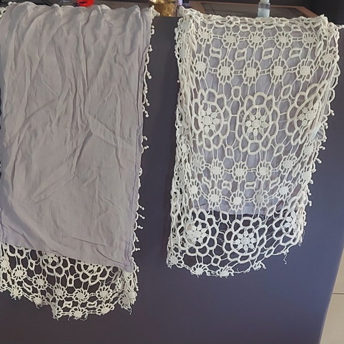 Women's scarf with cotton fabric and lace, like new, beige