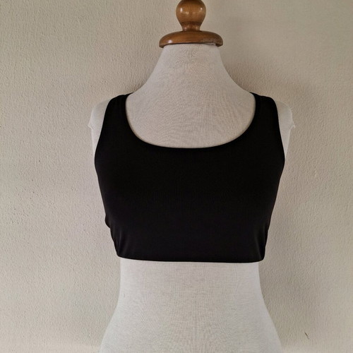 Move sports bra size M black like new