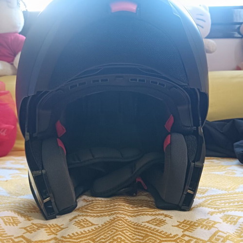 Helmet like new, with box and accessories