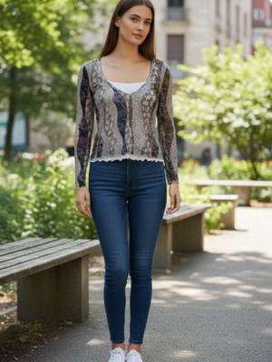 Women's blouse used, multicolored, long sleeves, size S