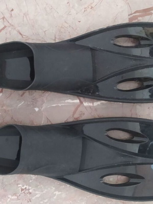 Black Swimming Fins like new, size 43-44