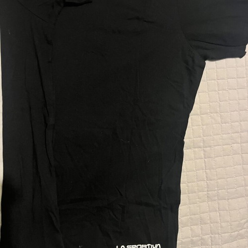 La Sportiva T-Shirt new, size Large fits Medium, black