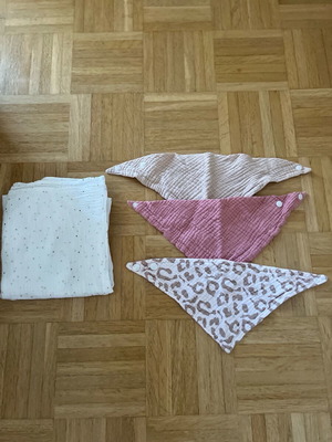 Bib and muslin cloth
