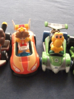 Hot Wheels Nintendo Mattel μεταχειρισμένα αυτοκινητάκια, Donkey Kong και δεινοσαυράκι