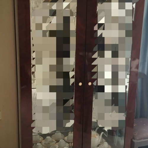 Showcase with glass doors like new, quality wood