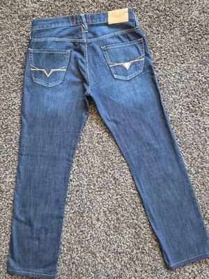 Ανδρικό τζιν Guess μεταχειρισμένο, μέγεθος W30 (EU 38), μπλε σκούρο