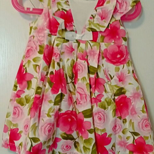 Floral toddler dress size 24 months like new, multicolored