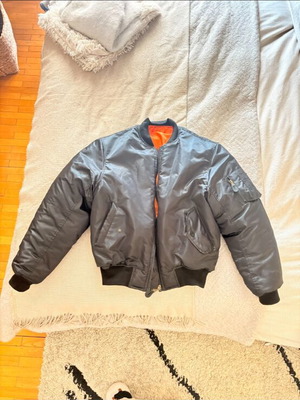 Bomber jacket διπλής όψης σαν καινούργιο, μαύρο και πορτοκαλί, μέγεθος XS