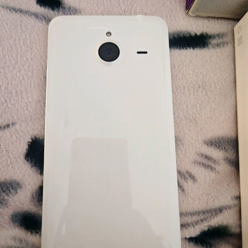 Microsoft Lumia 640 XL Dual SIM smartphone like new, white
