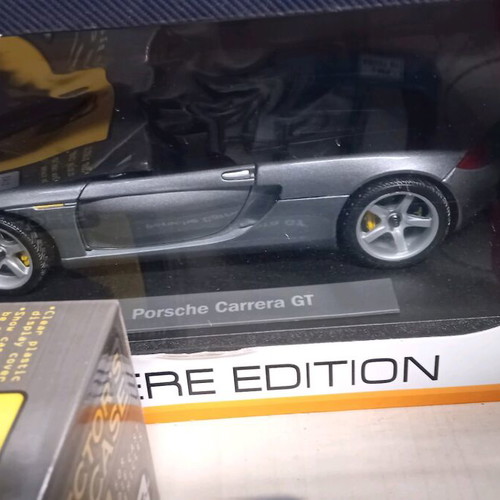 Maisto Porsche GT 1/18 new