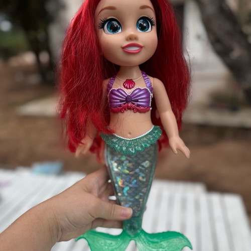 Ariel doll used mermaid without crown