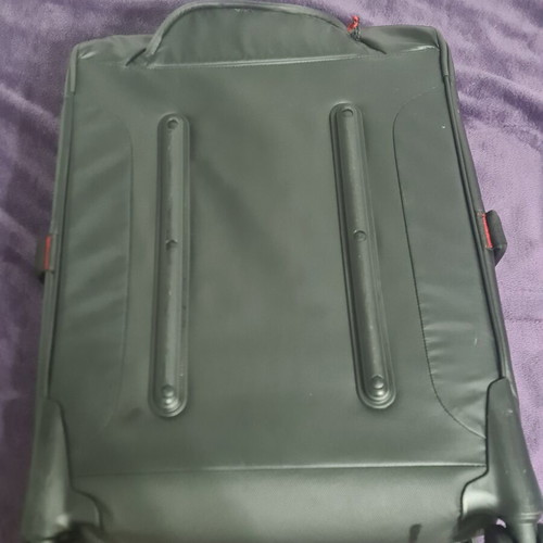 Samsonite Paradiver Light 55 suitcase like new, black
