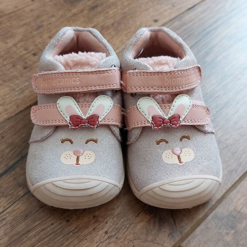 Biomecanics kids shoes used, size 21