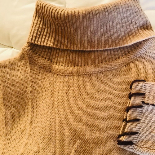 Pullover and skirt set Rene’ Dherhy wool angora floral pattern like new beige colorful