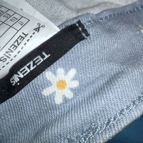 Tezenis mini shorts turquoise denim with white daisies, size 36