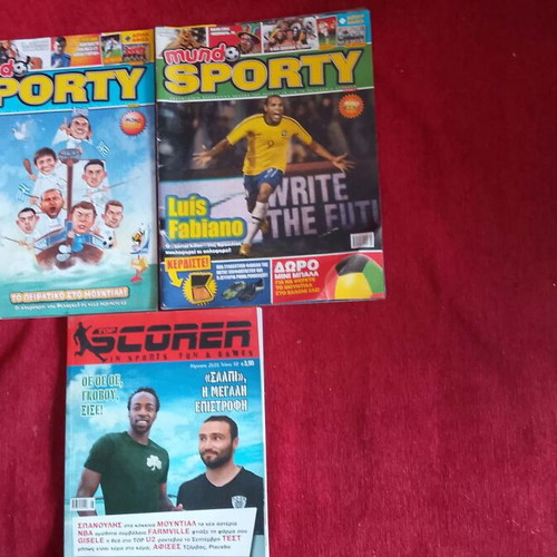 Sporty sports magazines used, pack of 5, 2009-2010 collectible