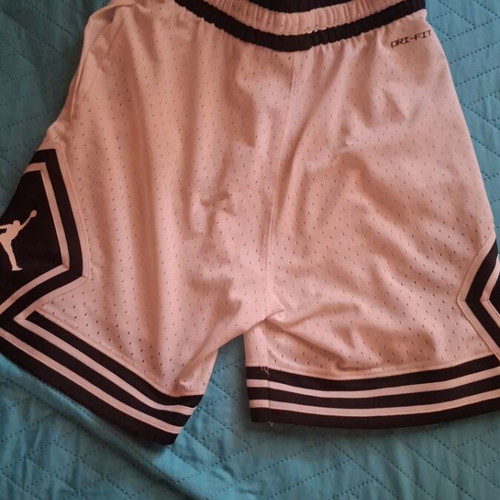Jordan shorts used, white and black, size XS