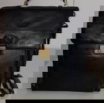  Δερμάτινη, αντρική τσάντα ώμου.