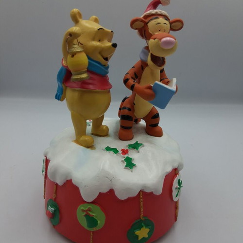 Winnie the Pooh Christmas Music Box like new