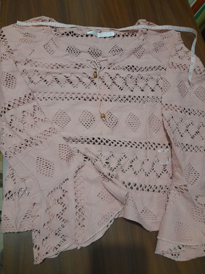 Byoung pink perforated blouse size S like new, short and fitted