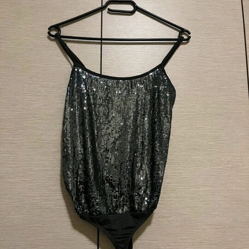 Sequin bodysuit like new, black and silver, size S