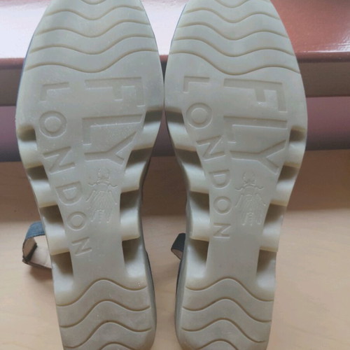 Fly London Piat women's shoes size 40 like new, blue