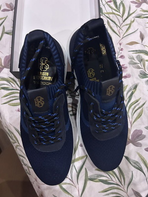 Hristo Stoichkov sneakers new, size 42, sports style