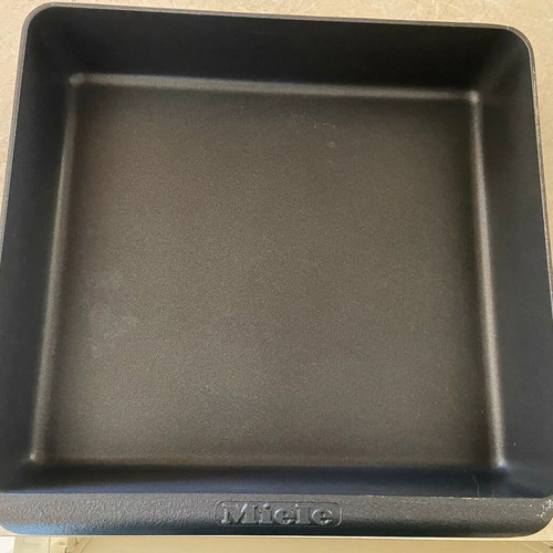 Miele Gourmet oven tray used cast aluminum