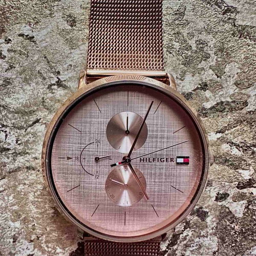 Tommy Hilfiger women's watch used pink gold