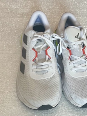 Adidas Galaxy 7 αθλητικά παπούτσια σαν καινούργιο, μέγεθος 47,3, άσπρο και γκρι