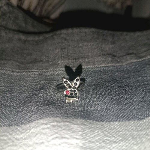 Rabbit ring like new, black and silver