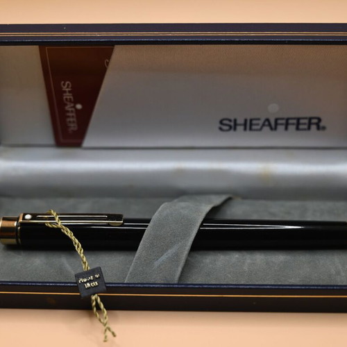 Sheaffer TARGA 1022 Fountain Pen 18k Medium Nib new