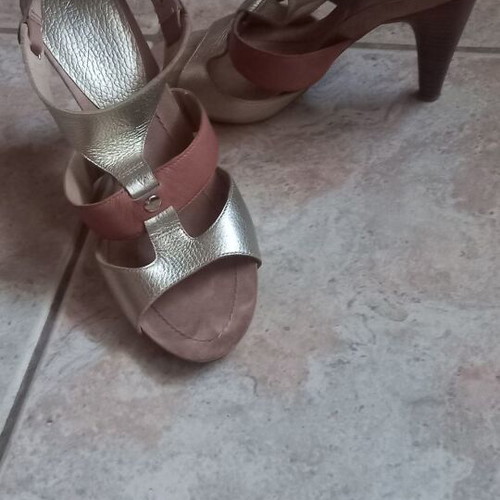 Nine West leather sandals used, size 39-40, gold and orange