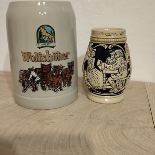 Set of 2 collectible ceramic beer mugs like new