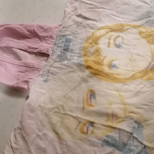 Children's bathrobe Elsa and Anna used, with hood, one size