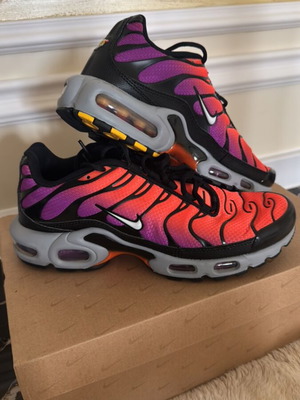Nike TN sneakers like new, size 41, gray and orange