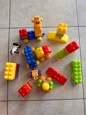 Τουβλάκια μεταχειρισμένα για παιδάκια