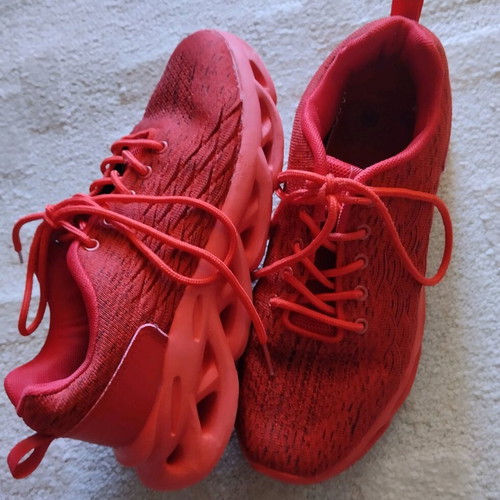 Athletic shoes used, size 40, red