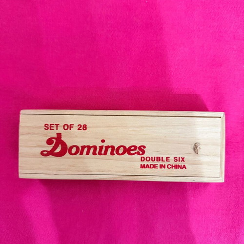 Dominoes board game like new