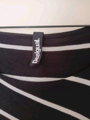 Γυναικείο φόρεμα Desigual καινούργιο με βελούδινες λεπτομέρειες μαύρο και άσπρο