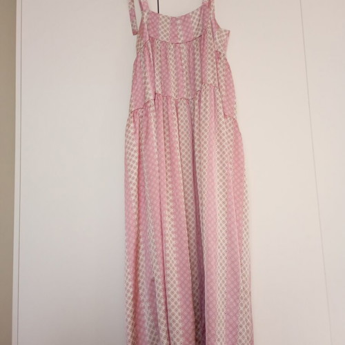 El Bano Milano large maxi dress with satin texture like new, beige pink