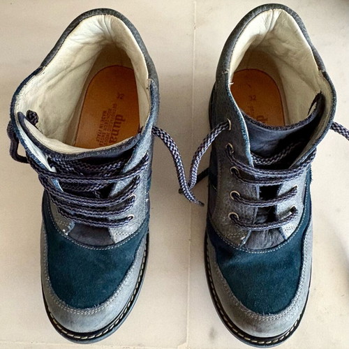 Duna Italian boots used, size 32, blue leather
