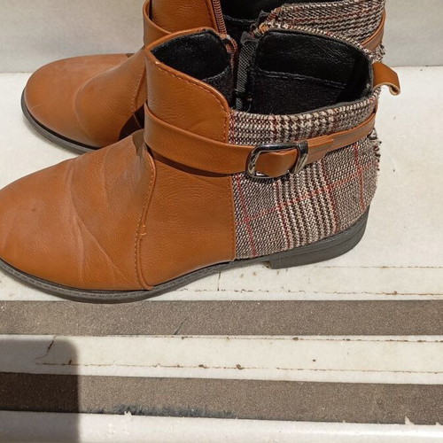 Brown ankle boots, size 38