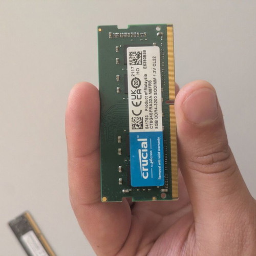 DDR4 laptop memory 8 GB 3200 MHz like new, pack of 3