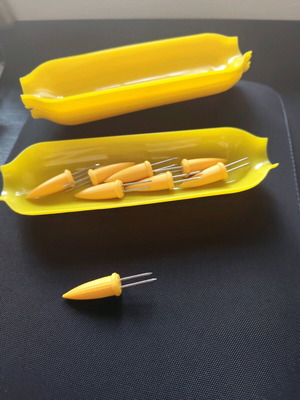 Corn serving set used, 5 plates