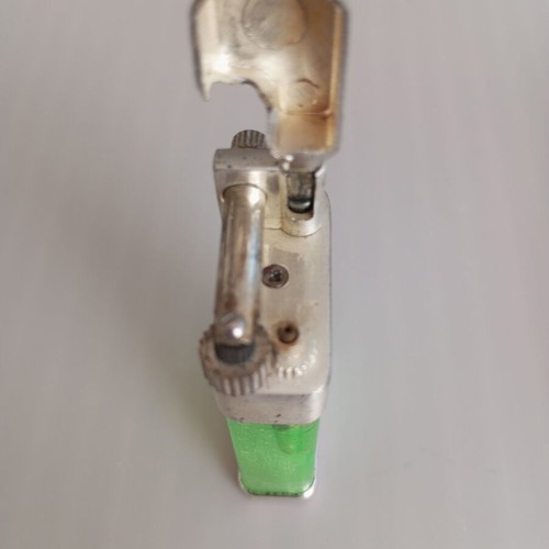 Champ Vintage Lighter with Original Box Non-Working