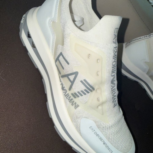 Emotion Armani EA7 shoes like new, size 44.5, white elegant