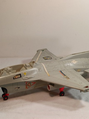Gijoe Ghoststriker X-16 1993 used with many missing parts