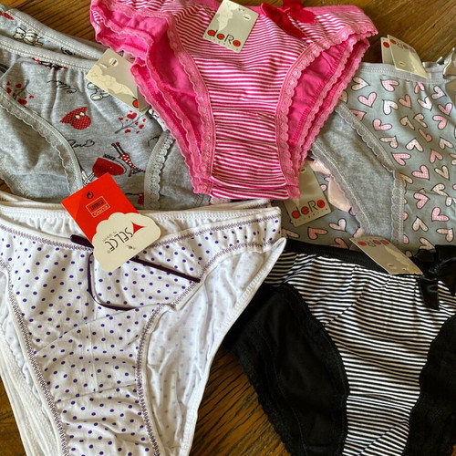 Underwear new with tags, pack of 3, pink multicolor