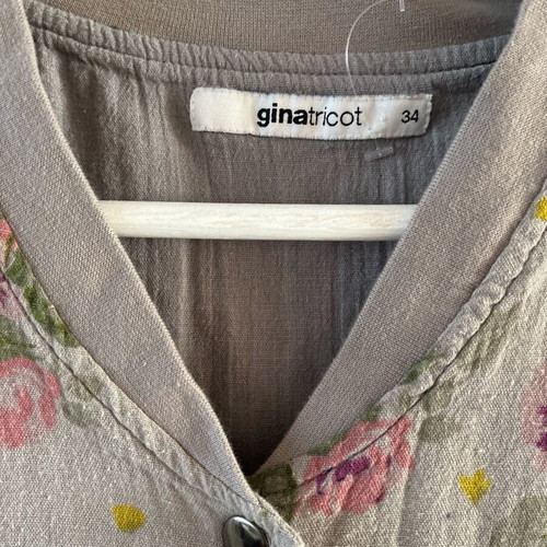 Ginatricot floral cardigan used, size 34, gray and multicolor